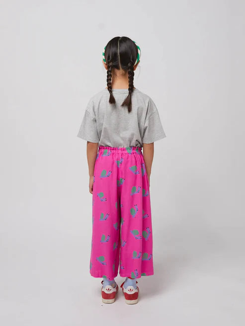 Bobo Choses - Hose mit Schnecke 'Funny Snail all over woven culotte pants'