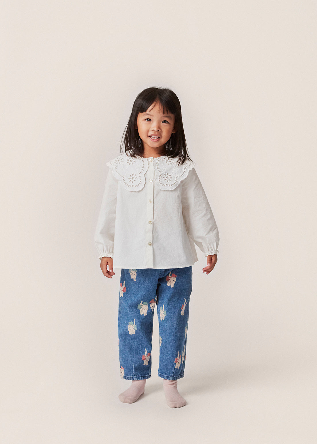 Konges Slojd - Jeans mit Katzen 'MAGOT FRILL PANTS - KITTY BOW'