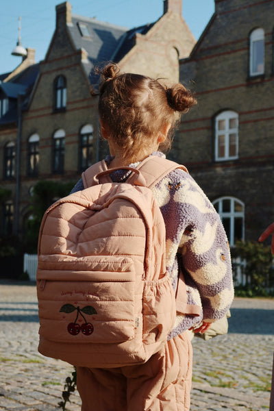 Konges Sløjd - Rucksack mit Kirschen 'JUNO QUILTED BACKPACK MIDI- TUSCANY'